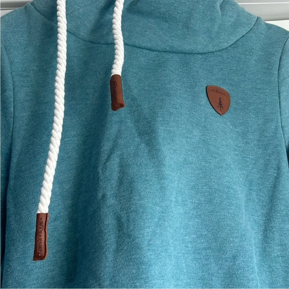 Wanakome Blue Hoodie with Brown Accents - Picture 6 of 6